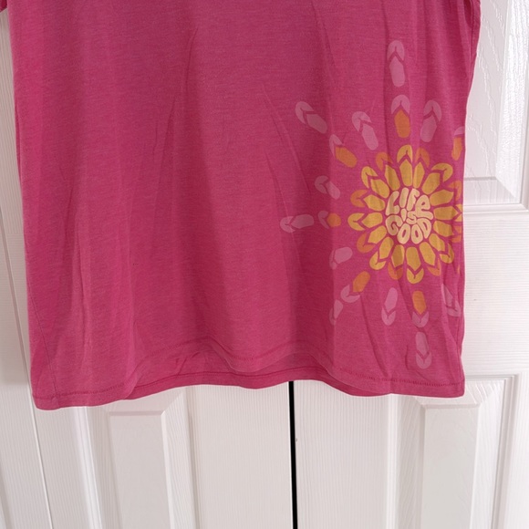 LIFE IS GOOD Women's V-neck Pink With a Floral/Sun Graphic- Cool Tee - Size L - Picture 3 of 9